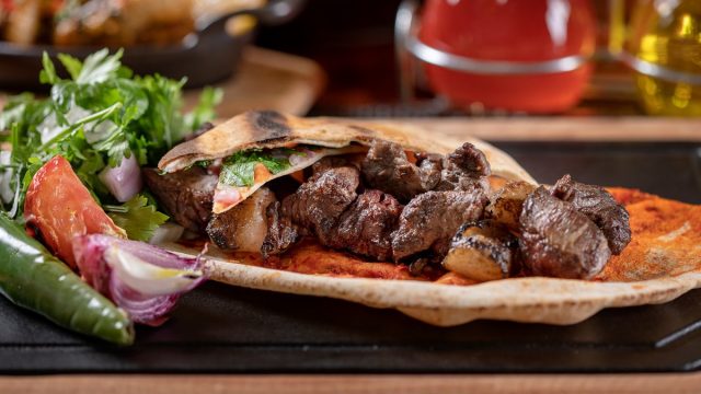 a7552ce7-33f7-43d5-87f0-99c509b2e408_lg