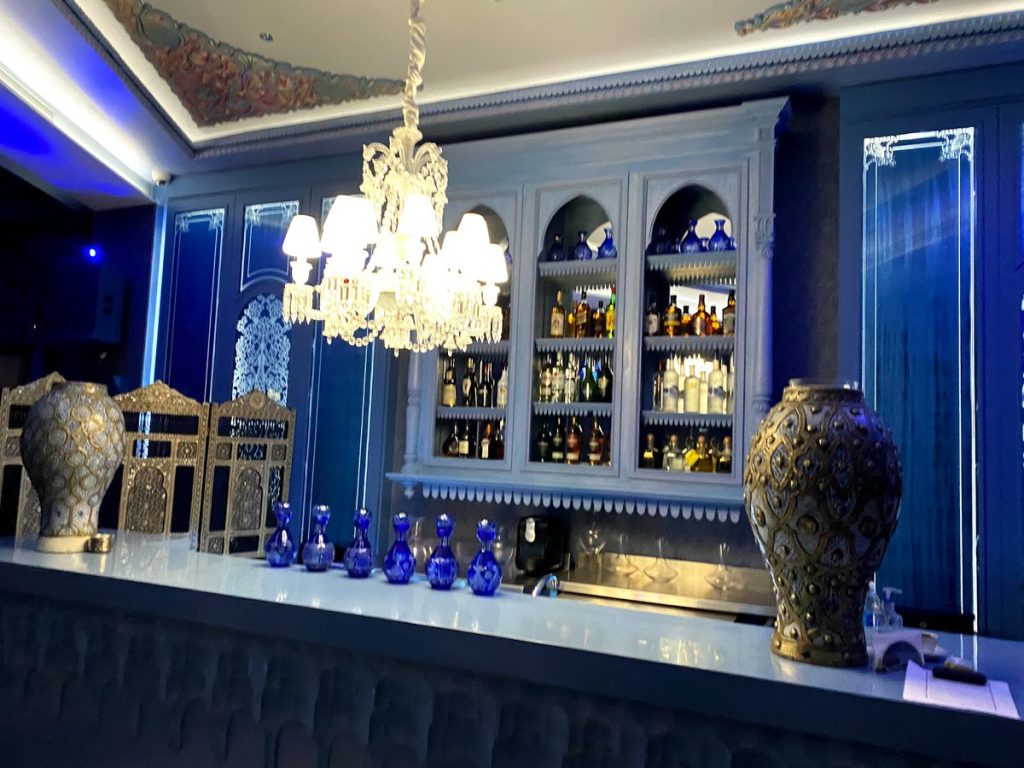 3a828606-4767-4031-bf8e-0e678fa9a8a3_lg